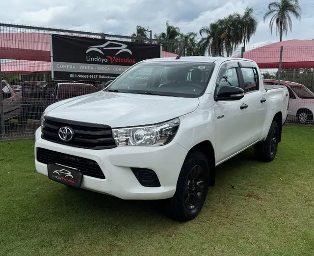 Carro Toyota Hilux Cabine Dupla 2016 Hilux 2.8 TDI STD CD 4x4