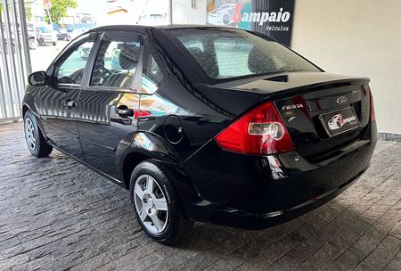 Fiesta Sedan 1.0 (Flex)