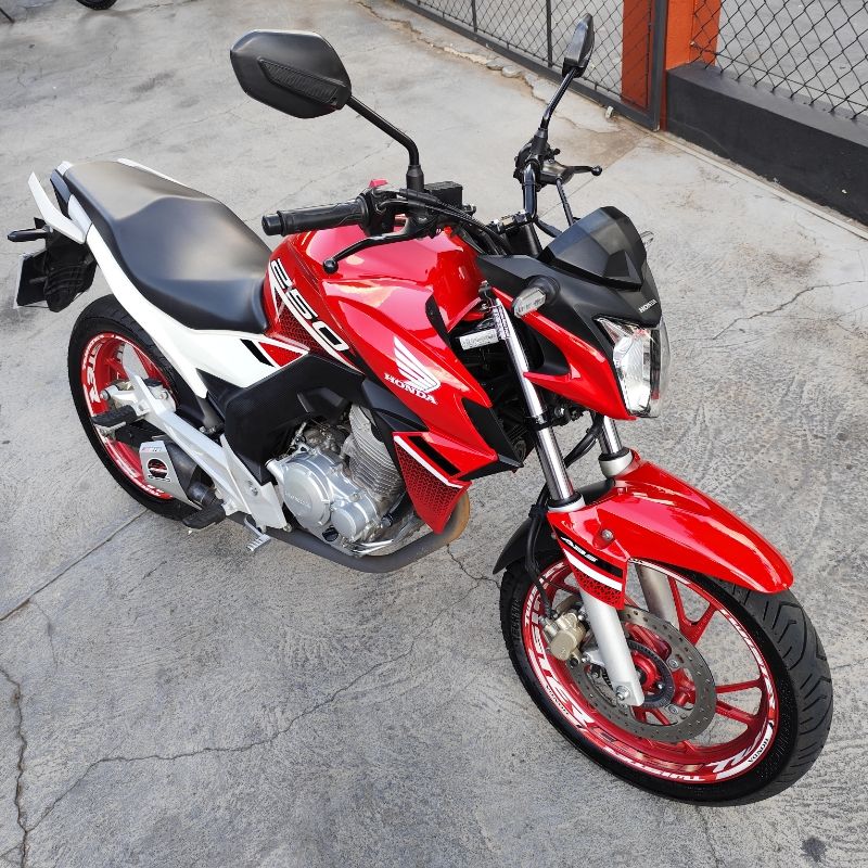 Honda CB 250F Twister