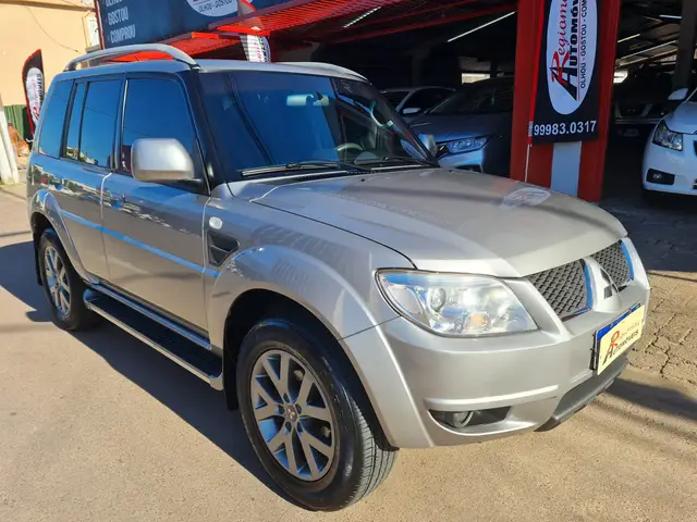 Carro Mitsubishi Pajero TR4 2013 2.0 16V 4x2 (Flex)