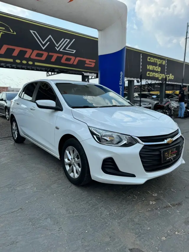 Carro Chevrolet Onix 2023 LT 1.0