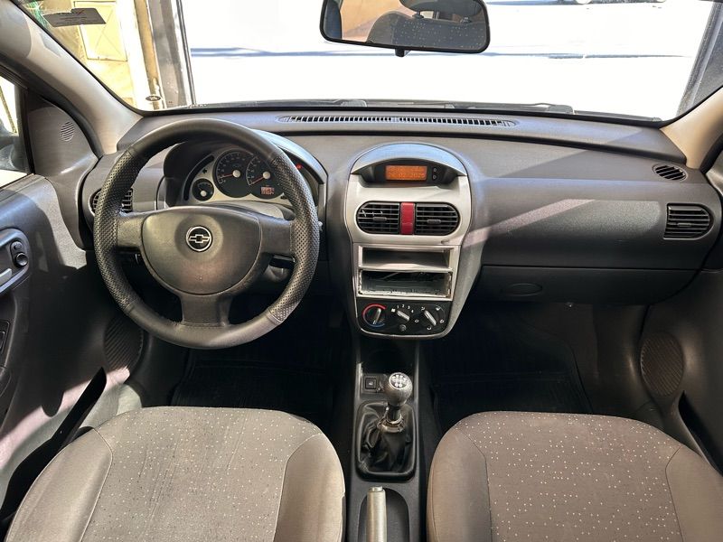 Chevrolet Corsa Sedan
