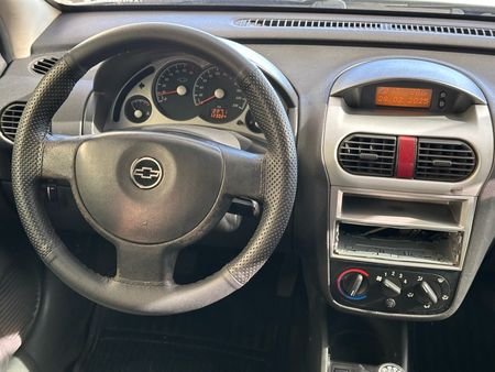 Corsa Sedan Premium 1.4 (Flex)