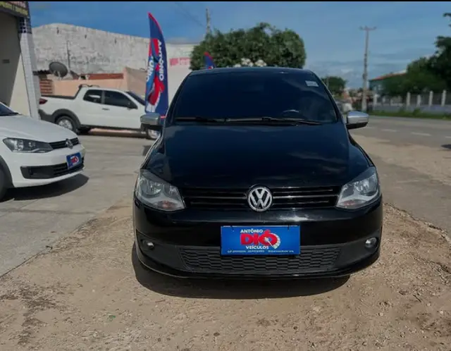 Carro Volkswagen Fox 2014 1.6 VHT Rock in Rio (Flex)