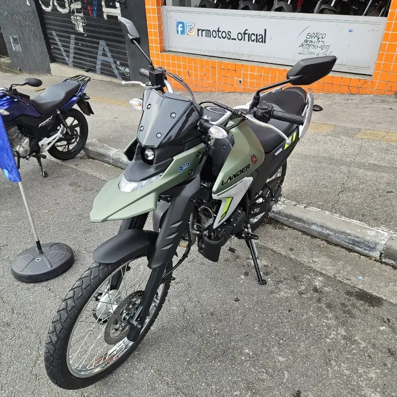 Yamaha XTZ 250 Lander Connected