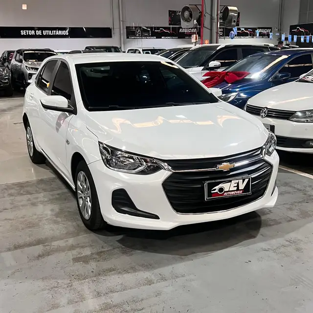 Carro Chevrolet Onix 2023 LT 1.0 Turbo