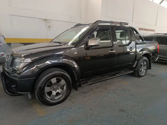 Carro Nissan Frontier 2013 SE Attack 2.5 4x2 (Cab.Dupla)