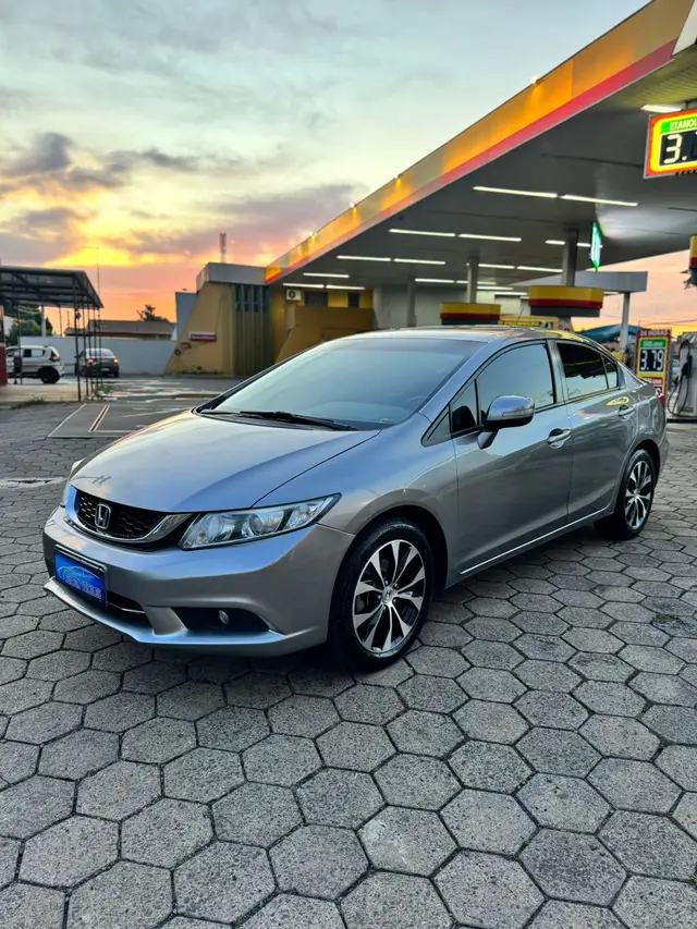 Carro Honda Civic 2016 LXR 2.0 i-VTEC (Aut) (Flex)