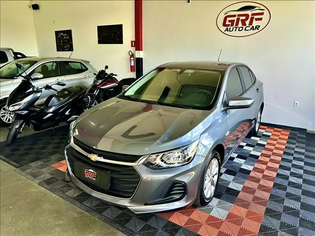 Carro Chevrolet Onix Plus 2023 LT 1.0