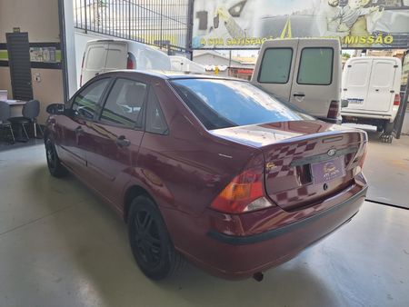 Focus Sedan Ghia 2.0 16V Duratec