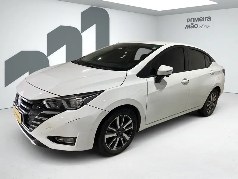 Nissan Versa Advance 1.6 (Flex) (Aut)