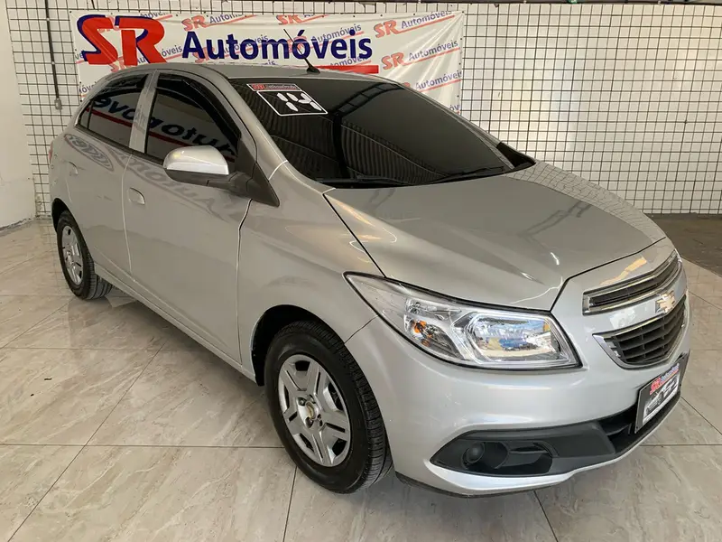 Chevrolet Onix 1.0 LT SPE/4