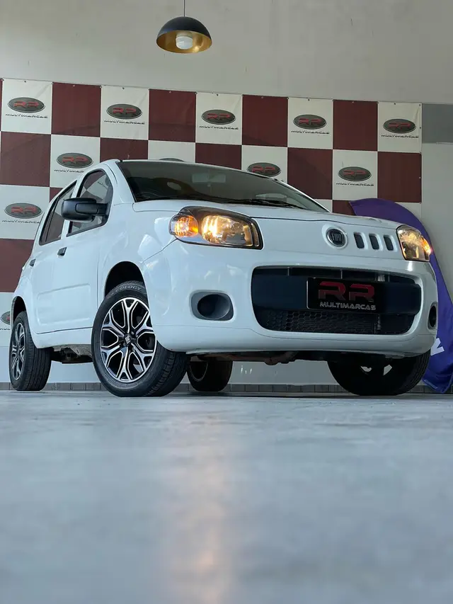 Carro Fiat Uno 2016 Vivace 1.0 8V (Flex) 4p