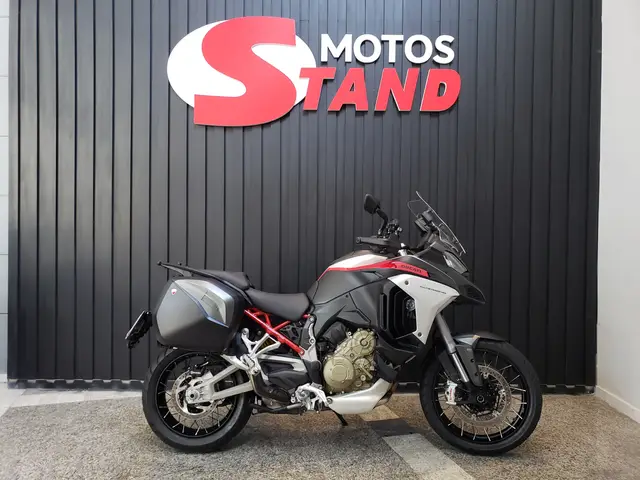 Carro Ducati Multistrada 2023 1160 V4S
