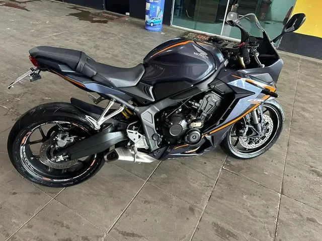 Carro Honda CBR 650R 2021 ABS