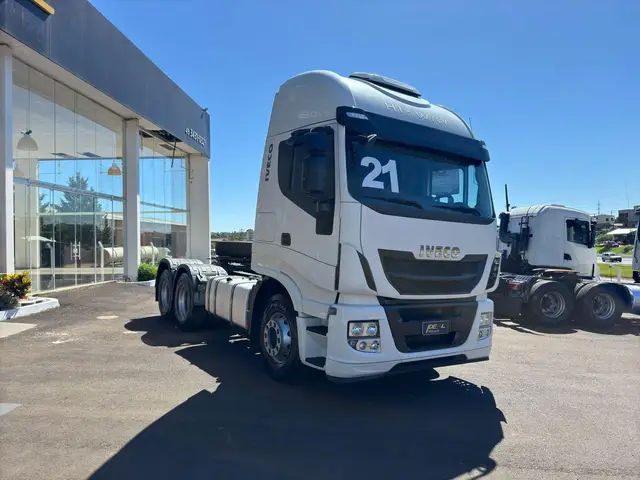 Carro Iveco Stralis Hi Way 2021 600-S44T 6x2 (diesel) (E5)