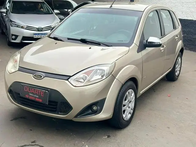 Carro Ford Fiesta Hatch 2014 SE 1.0 RoCam (Flex)