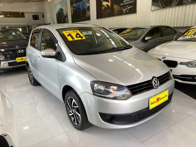 Carro Volkswagen Fox 2014 1.6 VHT (Flex)