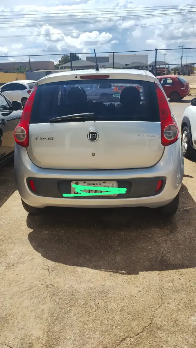 Carro Fiat Palio 2013 Attractive 1.0 8V (Flex)