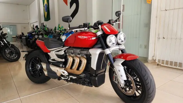 Carro Triumph Rocket 3 2020 III R 2500cc