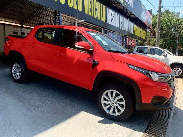 Carro Fiat Strada 2025 Freedom 1.3 Flex 8V CD