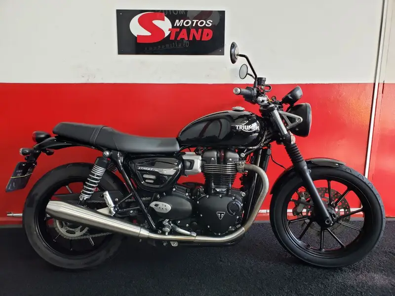Triumph Street Twin 900cc
