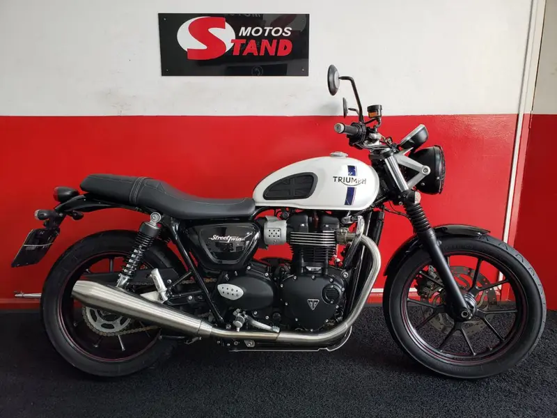 Triumph Street Twin 900cc