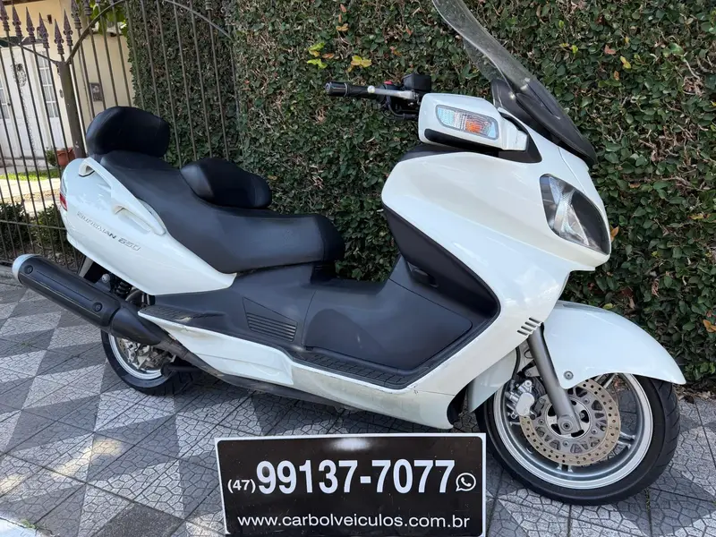Suzuki Burgman 650