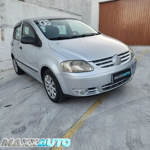 Carro Volkswagen Fox 2006 Plus 1.6 8V (Flex)