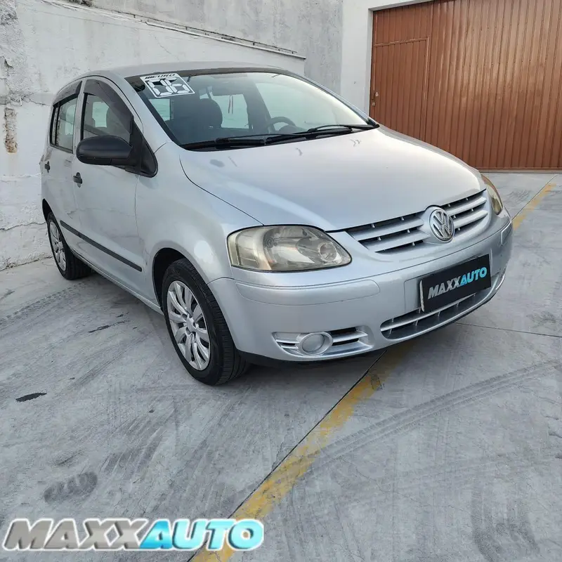 Volkswagen Fox Plus 1.6 8V (Flex)