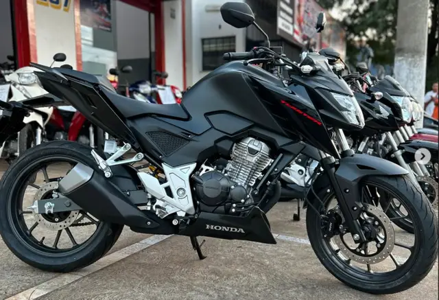 Moto Honda CB 300F Twister 2025 (ABS)