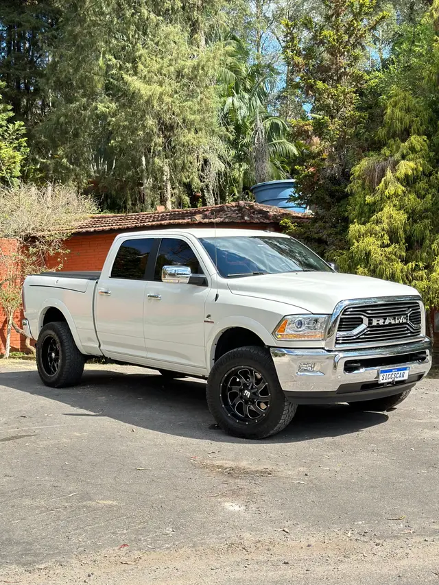 Carro RAM 2500 2018 Ram 2500 CD 6.7 4X4 Laramie