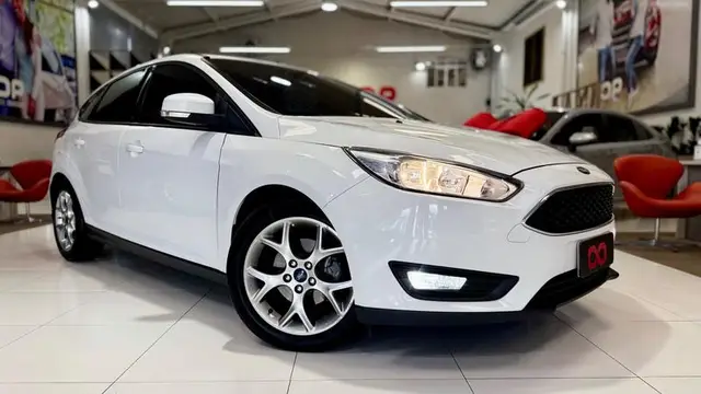 Carro Ford Focus Hatch 2019 SE 2.0 PowerShift