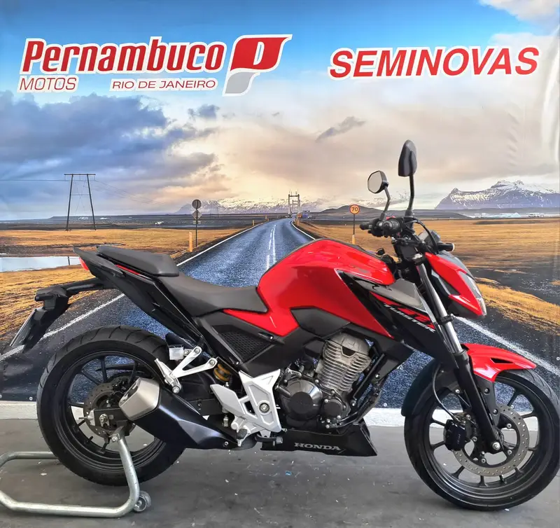 Honda CB 300F Twister (ABS)