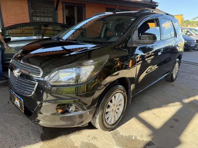 Carro Chevrolet Spin 2016 LT 5S 1.8 (Aut) (Flex)