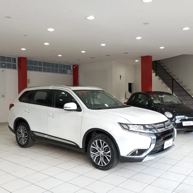 Carro Mitsubishi Outlander 2017 2.0 16V CVT