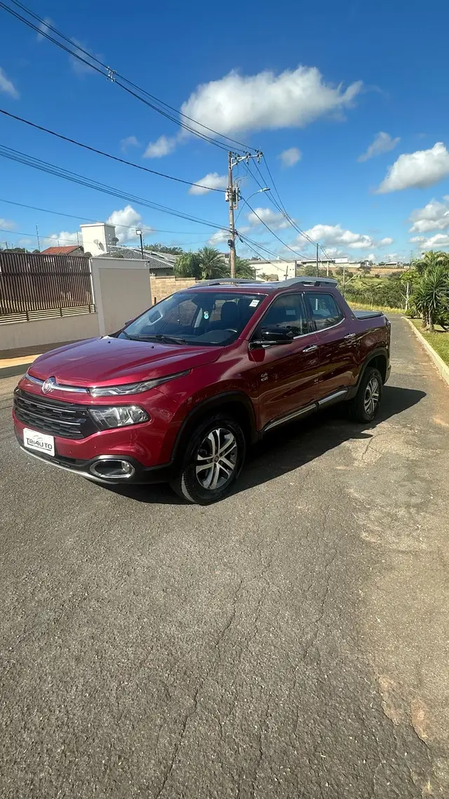 Carro Fiat Toro 2017 Volcano 2.0 diesel AT9 4x4