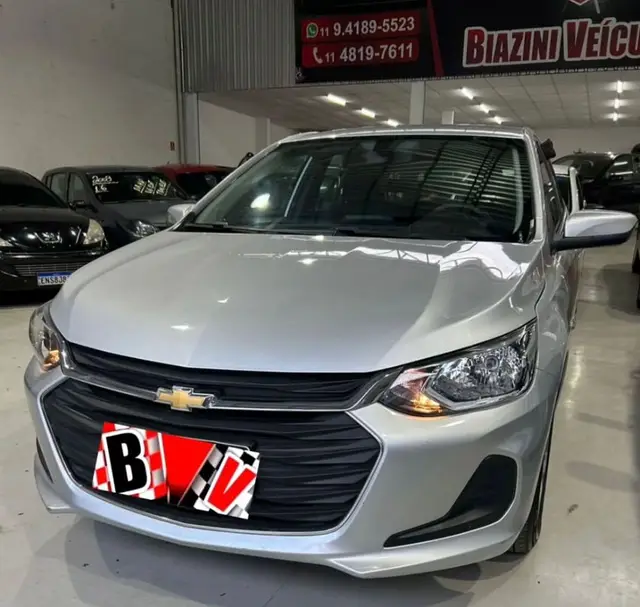 Carro Chevrolet Onix 2023 LT 1.0