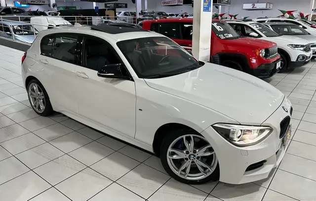 Carro BMW M135i 2014 M135i 3.0