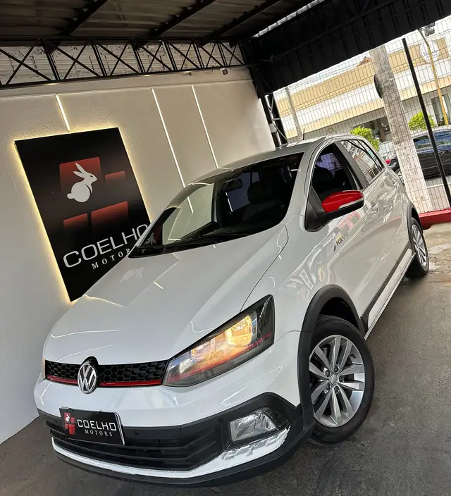 Carro Volkswagen Fox 2017 1.6 16v MSI Pepper (Flex)