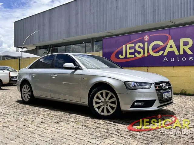 Carro Audi A4 2013 2.0 TFSI Attraction Multitronic