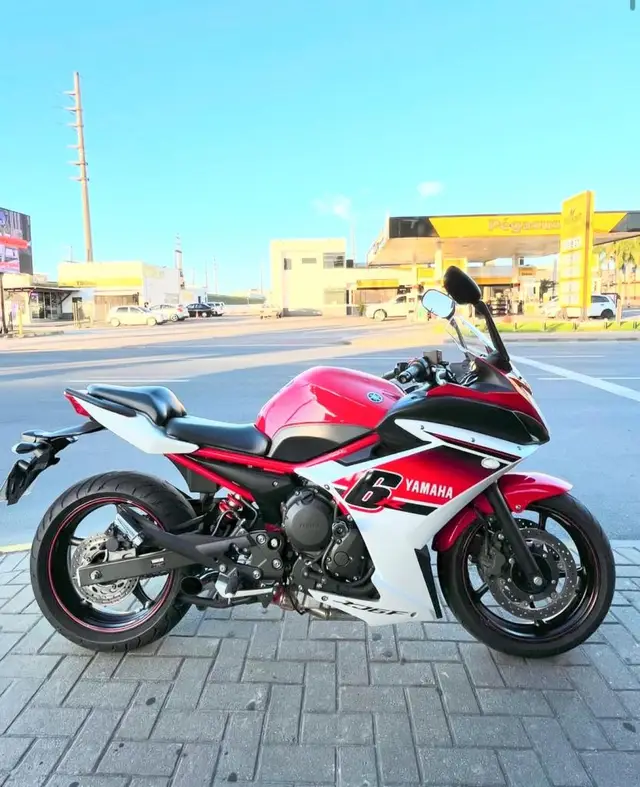 Carro Yamaha Xj6 F 2015 XJ6 F 600