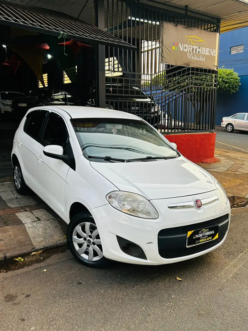 Fiat Palio Attractive 1.0 Evo (Flex)