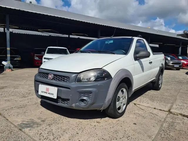 Carro Fiat Strada 2014 Working 1.4 (Flex)