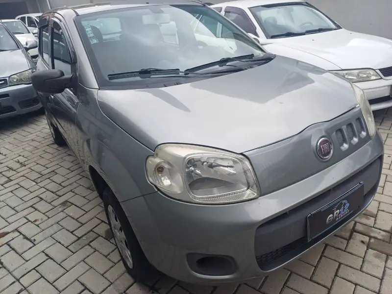 Fiat Uno Vivace 1.0 8V (Flex) 4p