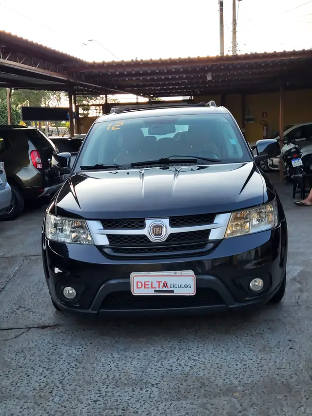 Carro Fiat Freemont 2012 2.4 16V Emotion (Aut)