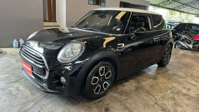 Carro MINI Cooper 2015 1.5 (Aut) 4p