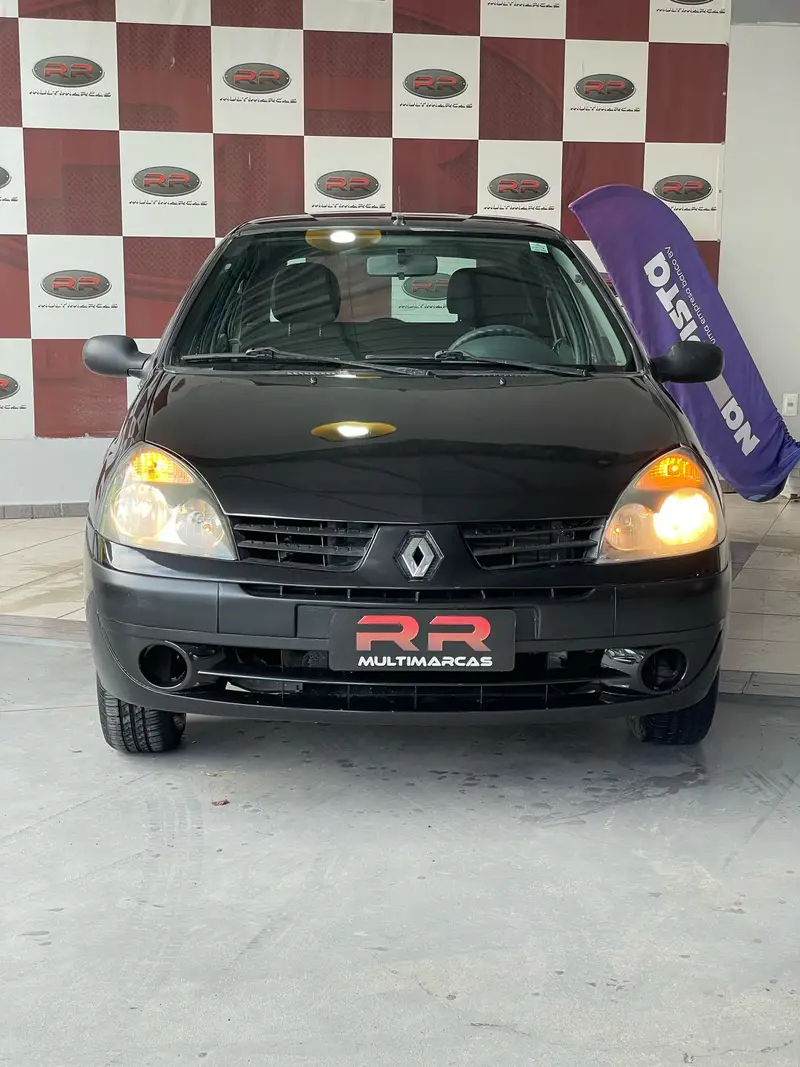 Renault Clio Hatch. Authentique 1.0 8V