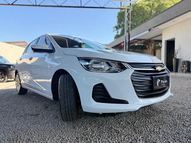 Carro Chevrolet Onix 2023 LT 1.0 Turbo