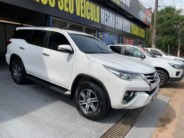 Carro Toyota SW4 2020 2.7 SRV 7L 4x2 (Aut) (Flex)